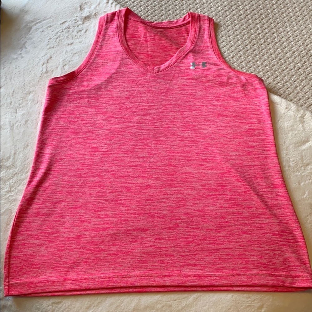 Athletic tank top